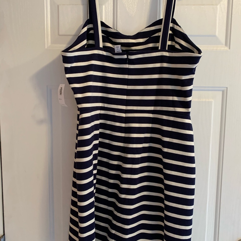 Old Navy White and navy striped dress XL - Picture 3 of 5